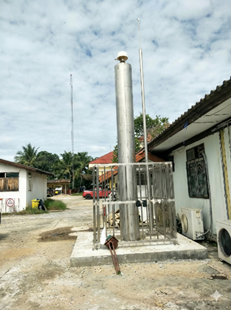 GNSS Datacenter & Core Station